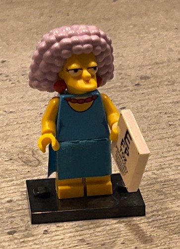 Lego the simpsons selma - lego,